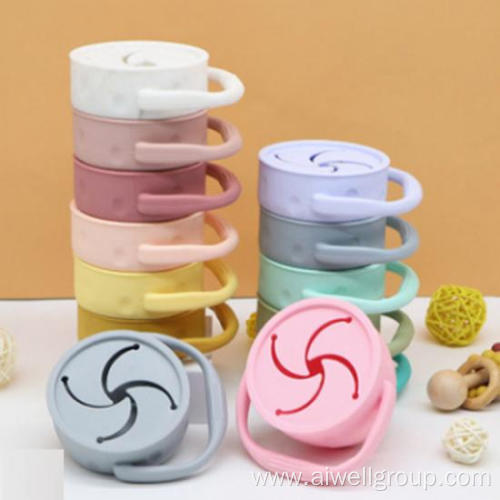 Foldable silicone snack cup anti-drop and anti-sprinkle